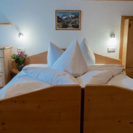 Bed and Breakfast Gasthof Hochfirst Corvara in Passiria Екстер'єр фото
